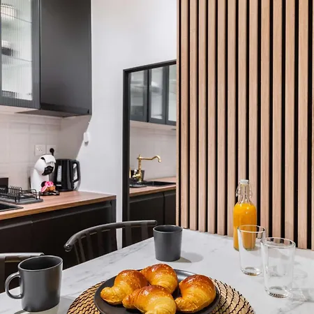 Appartement Parisien Coeur Montmartre - 18 - 2p